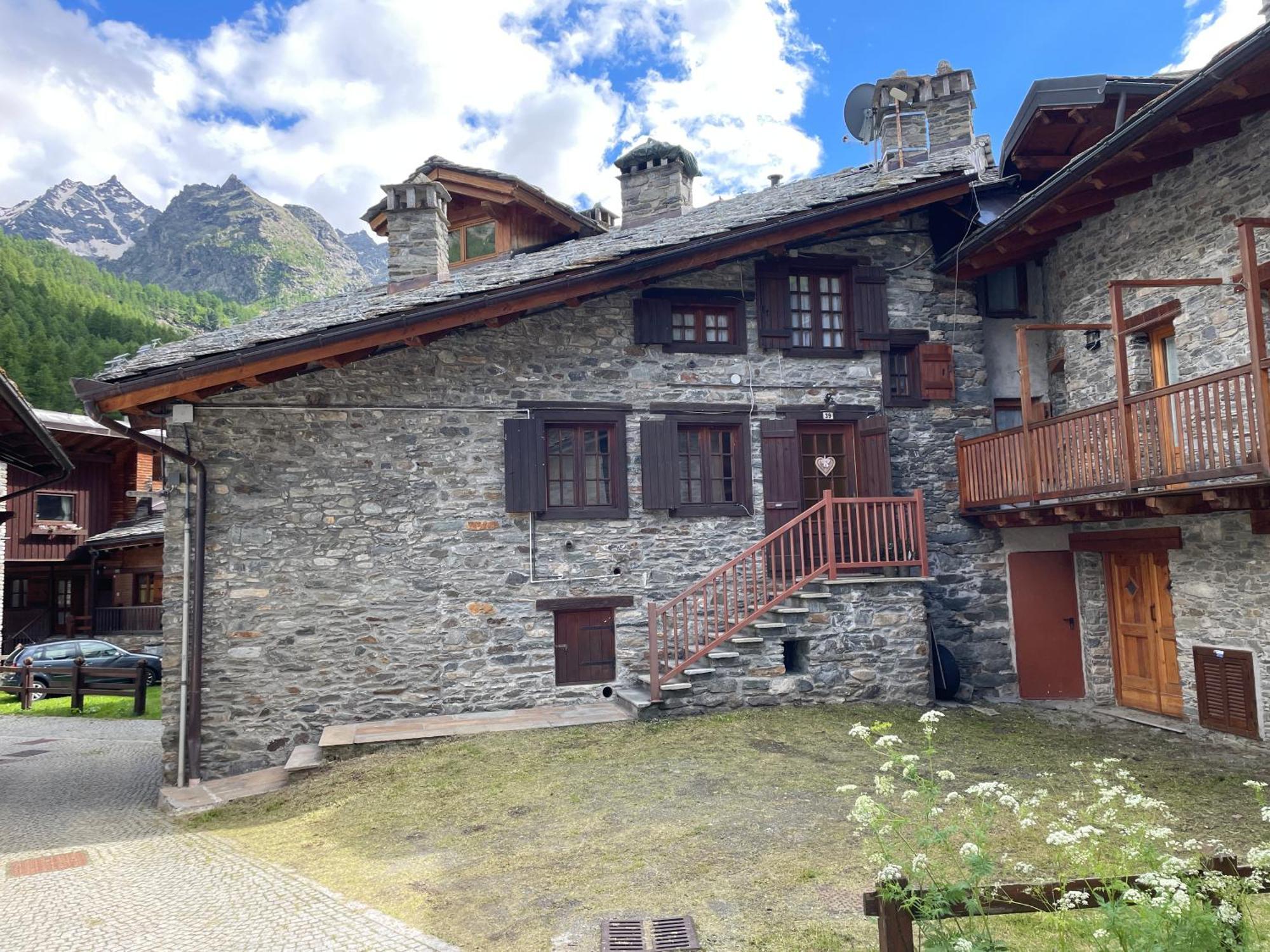 Le Village De Bruil